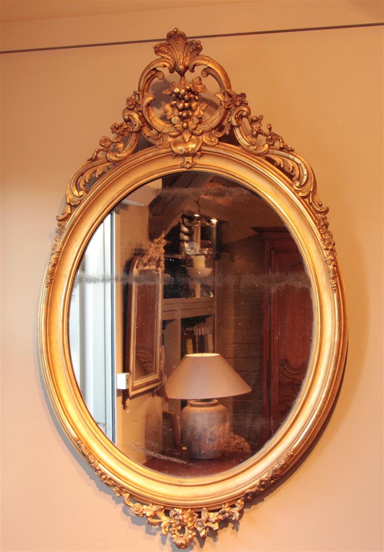 antik-ovaler-spiegel
